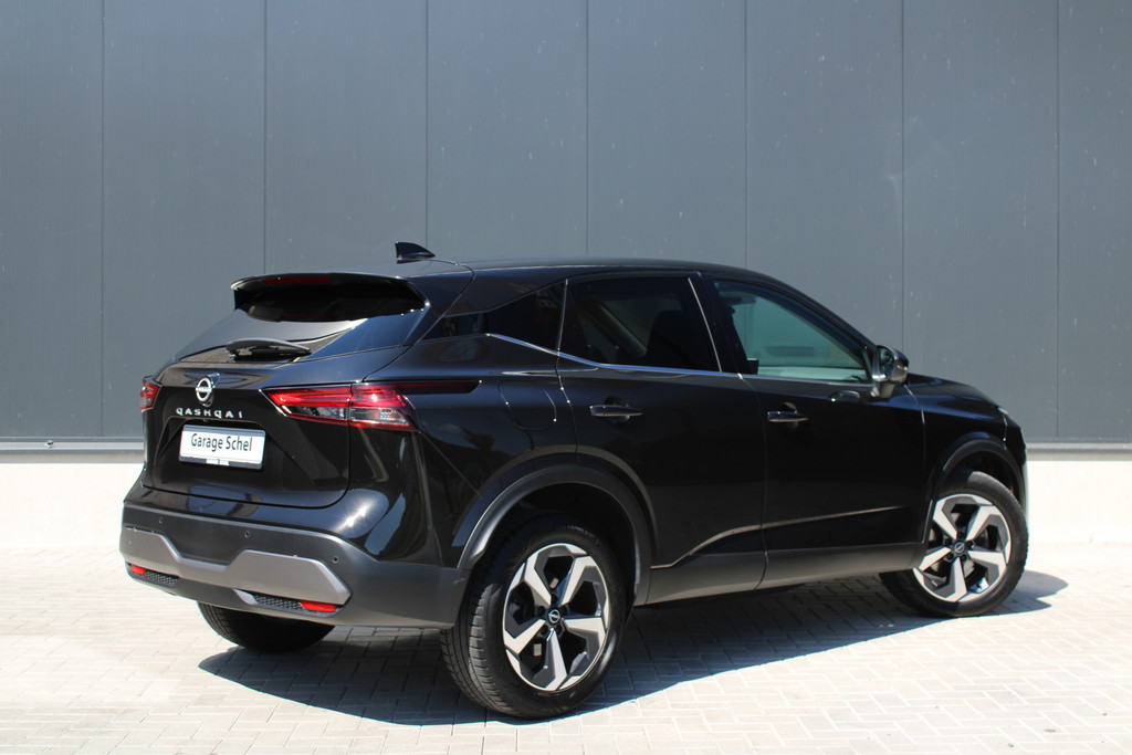 47099704-2.jpg