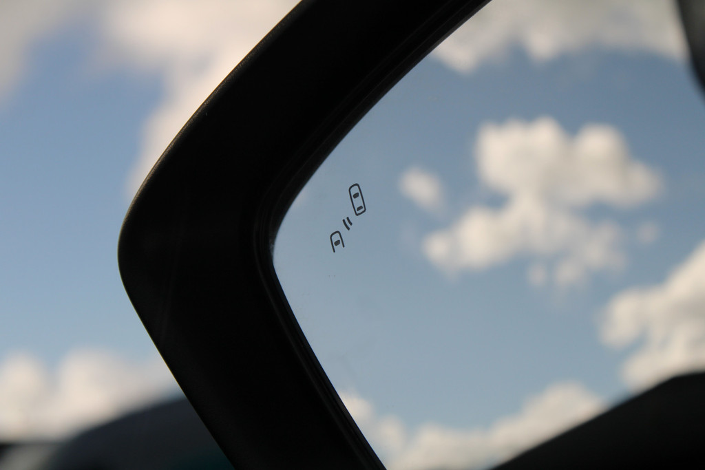 47834756-15.jpg